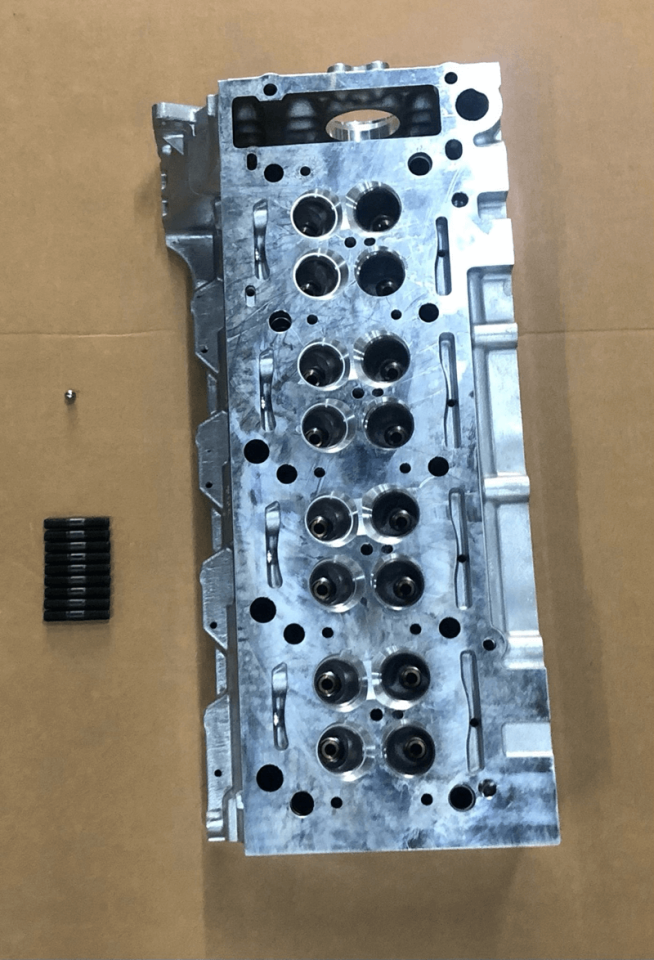 SİLİNDİR KAPAĞI OM611 CDI W202, W203, W210 OEM A6110103620