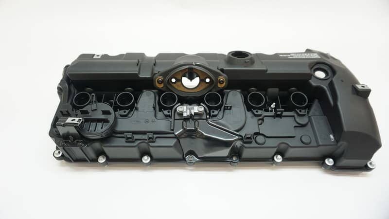 Subap Kapağı / Motor üst Kapağı / Külbütör Kapağı BMW 3 Seri E90, E91, E92, E93, 5 Seri E60, 7 Seri E65, F01, F02, X1 E84, X3 E83, F25, X5 E70 Motor N51, N52, N53, N52N OEM 11127552281