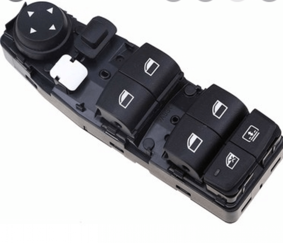 Cam Açma Düğmesi Ön Sol BMW 3 Seri F30, F80  5 Seri F07, F10, F11, 6 Seri F06 OEM 61319218481