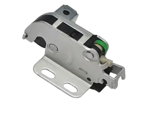 Kapı Kilidi Arka Alt Üst Sprinter W906 OEM 9067401135, 9067400035, 9067401235