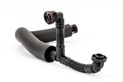 Hava Tahliye Hortumu / Motor Havalandırma Hortumu BMW 1 Seri E81, E82, E87, E88, 3 Seri E90, E91, E92, E93, 5 Seri E93, E60, E61, 6 Seri E63, E64, 7 Seri E65, E66, X1 Seri E84, X3 Seri E83, X5 Seri E70, Motor: N52, N52N OEM 11157559528