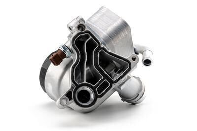 Yağ Filtre Kütüğü Radyatörlü Set / Yağ Filtre Kazanı BMW 3 Seri F30,  5 Seri F10, F11,  6 Seri F06, F12,  X1 Seri E84, X3 Seri F25, X4 Seri F26, Motor: N20 OEM  11428637812, 11427516383