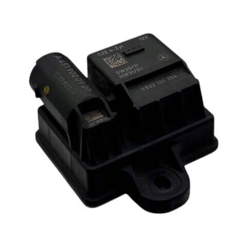 Kızdırma Rölesi / Buji Isıtma Rölesi A Seri W176, C Seri W204, E Seri W212, B Seri W246, Vito W639, Sprt W906 Motor: OM651 OEMA6519000900, A6519002203, A6519003103, A6519007903, A6519002303, A6519007703, A6519005602, A6519001200, A6519005502, A6519007803