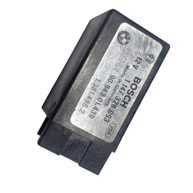 Klima Kontrol Rölesi / Kalorifer Kontrol Rölesi 3 Seri E30, 5 Seri E28, 6 Seri E24 OEM 64501381496, 64111374830, 64111372506 BOSCH 1147328093